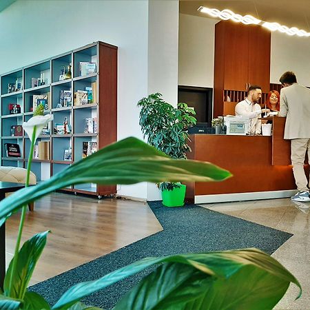 Best Western Hotel Galla Sllatine e Madhe Zewnętrze zdjęcie