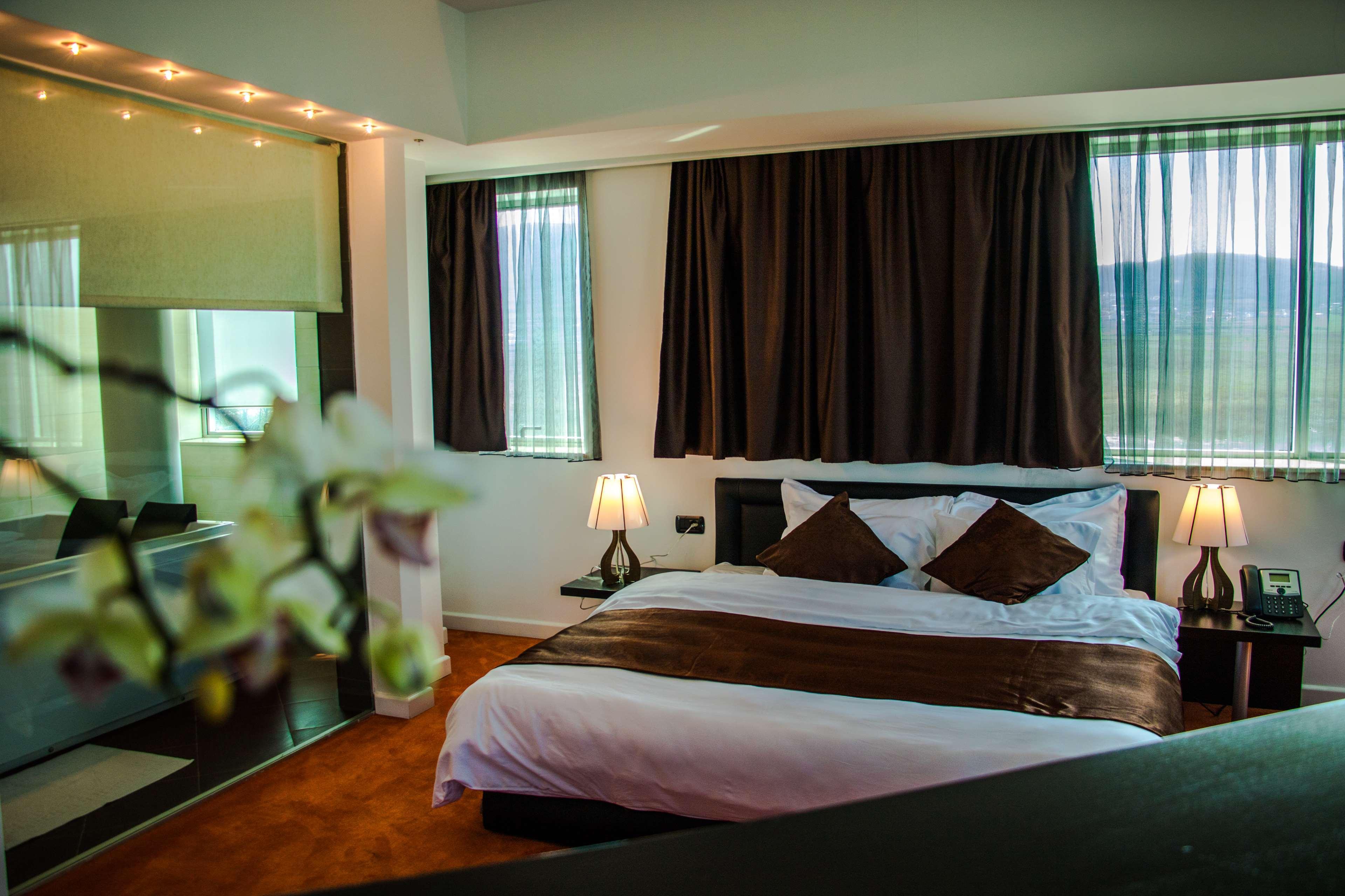 Best Western Hotel Galla Sllatine e Madhe Zewnętrze zdjęcie