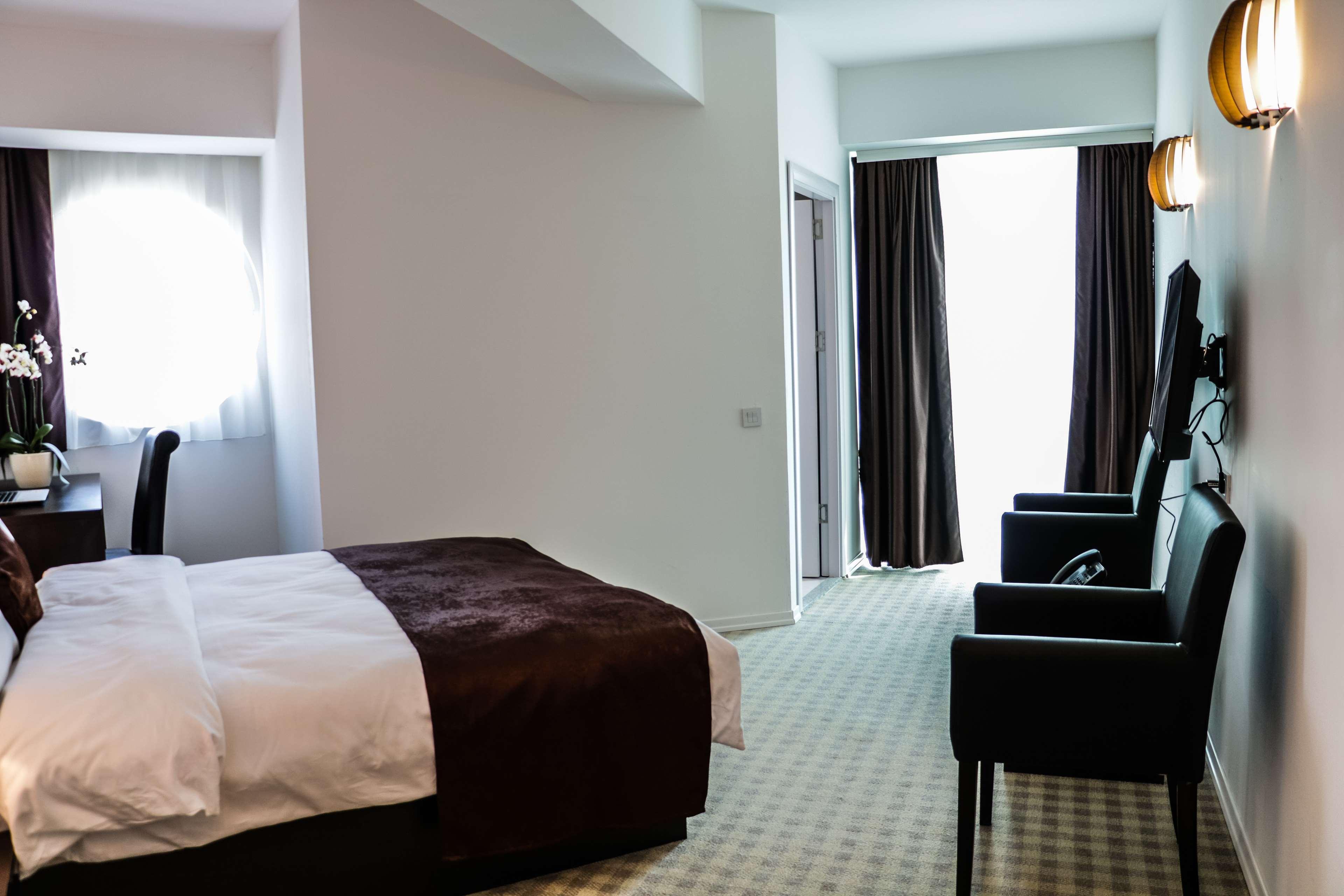 Best Western Hotel Galla Sllatine e Madhe Zewnętrze zdjęcie